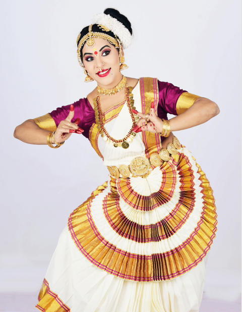 Gracy Singh Dance Troupe : Rema Menon